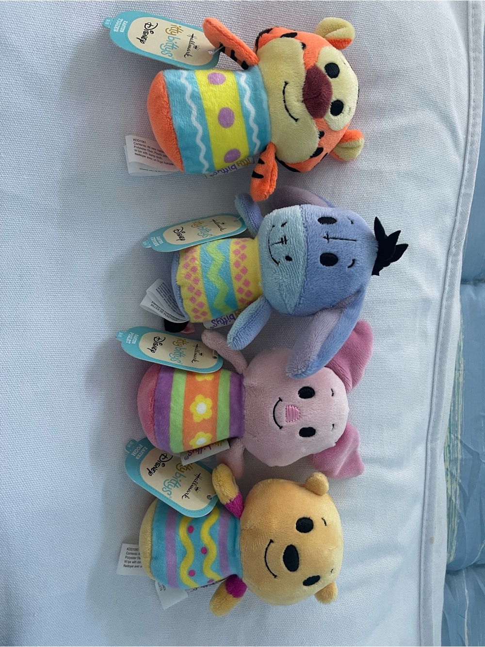Hallmark Itty Bitty East Pooh Set with basket